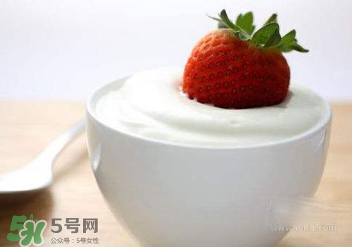 過期酸奶可以做面膜嗎？過期酸奶能不能做面膜？