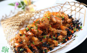 香椿和蝦能一起吃嗎？香椿能和蝦一起吃嗎？