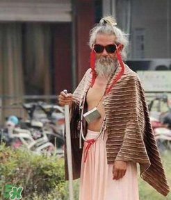 今年流行洪七公的發(fā)型怎么梳？洪七公的發(fā)型扎法圖解