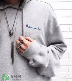 champion衣服什么價位？champion衛(wèi)衣正品多少錢？