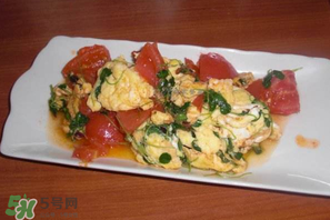 香椿能和西紅柿一起吃嗎？香椿和西紅柿一起吃好嗎？