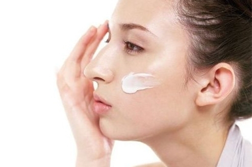 毛囊炎涂什么藥膏最好？毛囊炎用什么藥膏最好