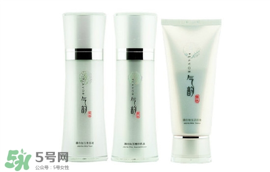 韓束和百雀羚哪個好？韓束和百雀羚哪個更補水？