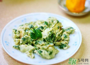 香椿炒雞蛋有什么營(yíng)養(yǎng)？香椿炒雞蛋有什么功效？