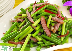 蒜苔不能和什么一起吃？蒜薹不能和什么一起吃？