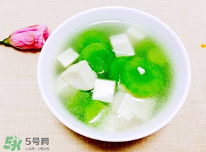 萵筍能和豆腐一起吃嗎？豆腐和萵筍可以一起吃嗎？