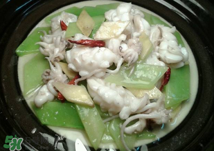 萵筍和魚能一起吃嗎？萵筍可以和魚一起煮嗎？