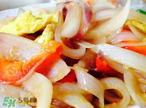 洋蔥和雞蛋能一起吃嗎？雞蛋和洋蔥能一起炒嗎？