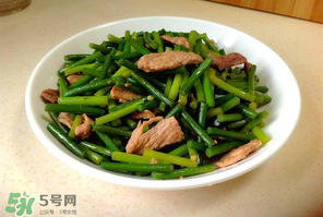 香椿和蒜苔能一起吃嗎？香椿蒜苔的做法