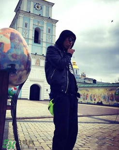 陳羽凡微博是什么意思？陳羽凡發(fā)的微博有什么含義？