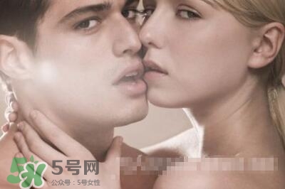 夫妻兩地分居怎么解決生理需求？夫妻兩地分居該如何相處？