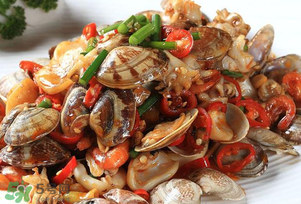 花甲里面黑色的東西能吃嗎？花甲里面黑色的是什么？