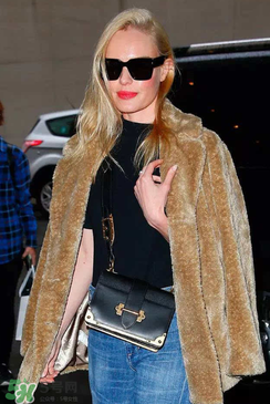 prada cahier正品多少錢？prada cahier專柜價(jià)格