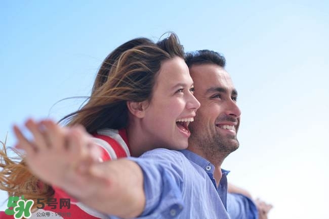 戀愛期間哪些玩笑不能開？戀愛期間要會說這幾句美妙的情話