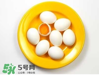 生吃雞蛋好嗎？生吃雞蛋有什么好處