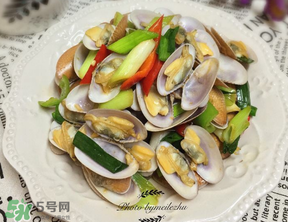 花甲發(fā)臭還能吃嗎？花甲買回來有點(diǎn)臭可以吃嗎？