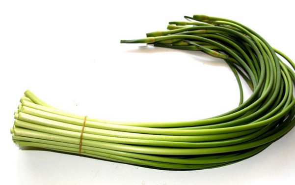 蒜苗是蒜苔嗎？蒜苔和蒜苗的區(qū)別