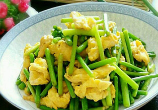 蒜苗是蒜苔嗎？蒜苔和蒜苗的區(qū)別