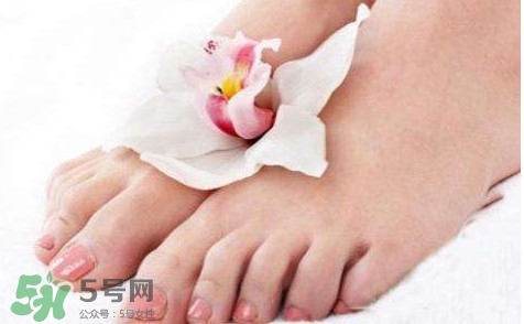 痛風有什么癥狀？女性痛風的初期癥狀