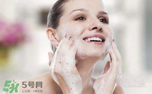 黑色痘印多久會(huì)消失？黑色痘印消失時(shí)間