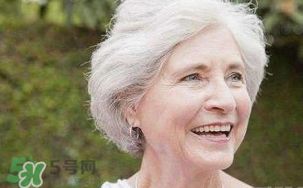 牙齒松動(dòng)怎么回事？牙齒松動(dòng)是什么原因呢