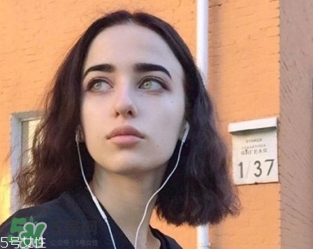 中短發(fā)怎么燙好看 中短發(fā)燙發(fā)發(fā)型 中短發(fā)怎么燙好看 中短發(fā)燙發(fā)發(fā)型