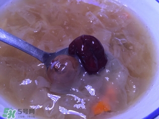 來月經想睡覺是咋回事？為什么月經期間很困