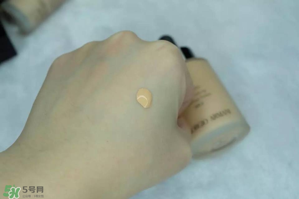 混合皮用什么粉底液？混合皮膚用什么粉底液比較好？