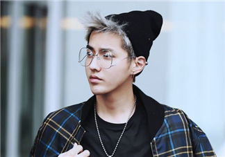 jinnnn眼鏡正品多少錢？jinnnn眼鏡專柜價(jià)格