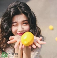 燙什么頭發(fā)好看,燙什么發(fā)型顯年輕2017 燙什么頭發(fā)好看,燙什么發(fā)型顯年輕2017