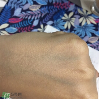 混油敏感肌用什么粉底液？敏感混油皮用的粉底液