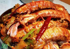 皮皮蝦和草莓能一起吃嗎？吃完皮皮蝦能吃草莓嗎？