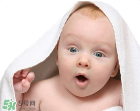 寶寶誤吃洗潔精了該怎么辦？寶寶不小心吃了洗潔精應(yīng)該怎么辦？