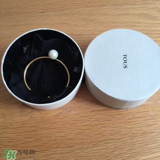 tous是什么牌子？tous桃絲熊是哪個(gè)國(guó)家的？