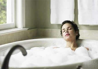 天天洗澡身上還癢是怎么回事？天天洗澡身上還癢怎么辦？