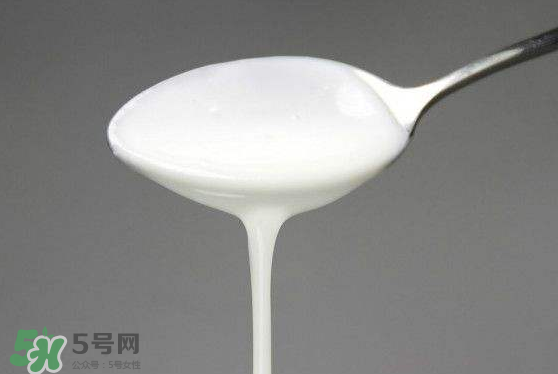 吃蝦爬子能喝酸奶嗎？蝦爬子和酸奶能一起吃嗎？