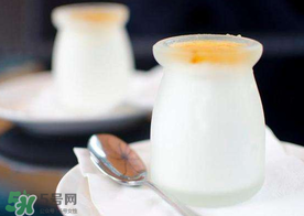 吃蝦爬子能喝酸奶嗎？蝦爬子和酸奶能一起吃嗎？