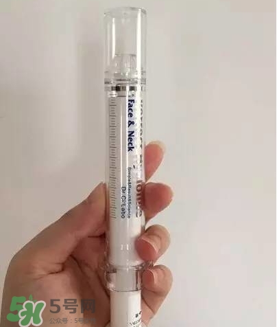 藍(lán)紫根去法令紋有用嗎？藍(lán)紫根法令紋棒可以去法令紋嗎？