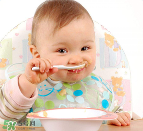 為什么不能給寶寶吃果凍？寶寶千萬不能吃的5種危險(xiǎn)食物