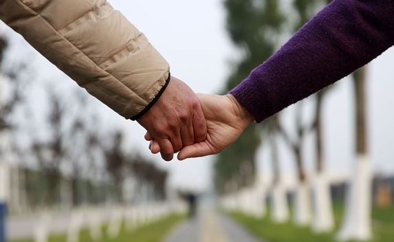 106名學(xué)生染艾滋 艾滋病是怎么產(chǎn)生的 106名學(xué)生染艾滋 艾滋病是怎么產(chǎn)生的