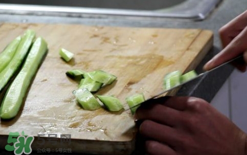 黃瓜怎么切好吃？黃瓜怎么切好看
