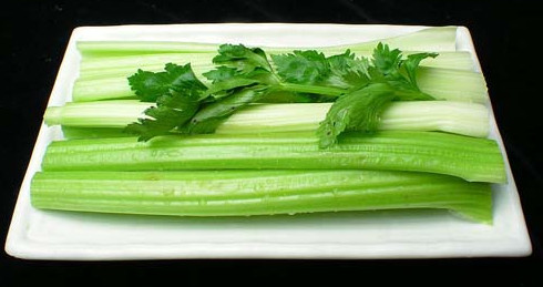 西芹是芹菜嗎？西芹和芹菜的區(qū)別