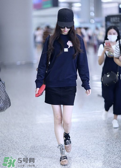 miumiu綁帶鞋怎么搭配？綁帶鞋怎么搭配好看？