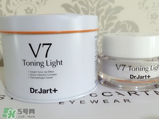 蒂佳婷素顏霜孕婦可以用嗎？v7素顏霜孕婦可以用嗎