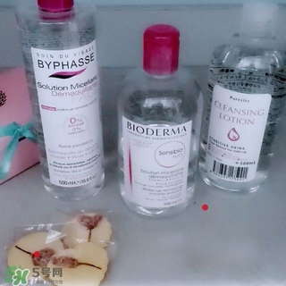 蓓昂斯和卸妝皇后哪個(gè)好？蓓昂斯卸妝水和日本皇后卸妝水對(duì)比