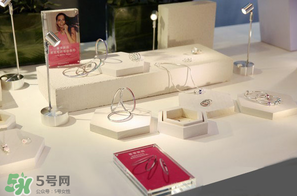 潘多拉母親節(jié)手鐲真假 潘多拉2017母親節(jié)手鐲真假辨別 潘多拉母親節(jié)手鐲真假 潘多拉2017母親節(jié)手鐲真假辨別