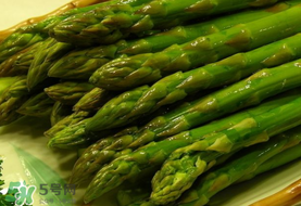為什么吃了蘆筍尿很臭？為什么吃蘆筍有味道？