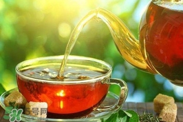 夏天喝什么茶去火？夏天喝什么茶清火