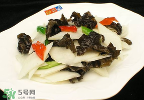 豌豆和木耳能一起吃嗎？豌豆木耳能一起炒嗎？