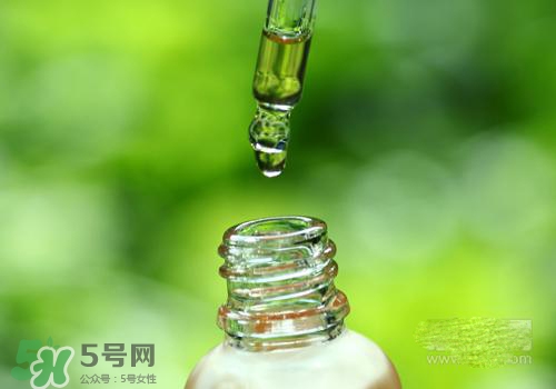 眼霜和精華哪個(gè)先用？眼霜和精華使用順序